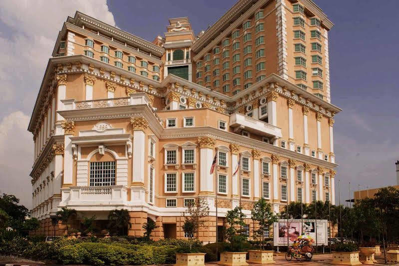 Lacrista Hotel Melaka Esterno foto